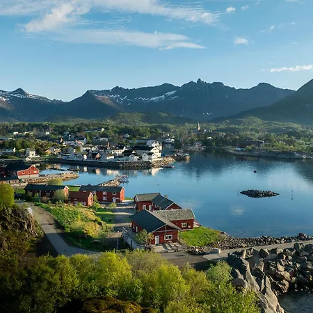 Astra Village - Waterfront Rorbu In Lofoten Üdülőpark Kabelvåg