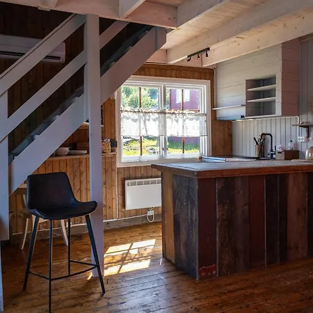 Astra Village - Waterfront Rorbu In Lofoten Tatil parkı Kabelvåg