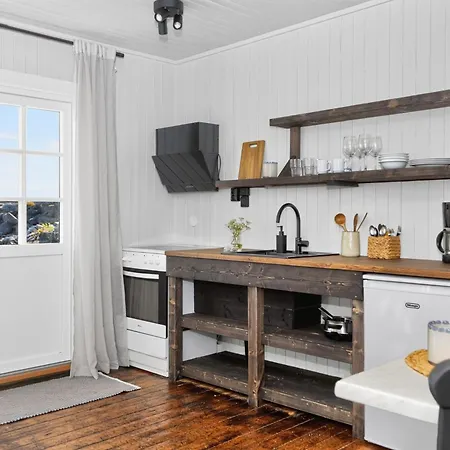 Tatil parkı Astra Village - Waterfront Rorbu In Lofoten Kabelvåg