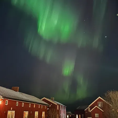 Astra Village - Waterfront Rorbu In Lofoten *