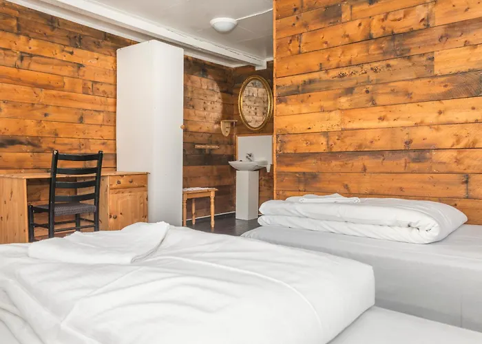 Statsbuene I Semesterpark Kabelvåg